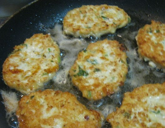 1. Этап. Нежные котлеты из фарша: Вот и готовы нежные котлеты из фарша. Приятного аппетита!