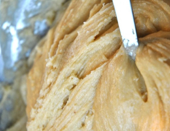 1. Этап. Пряник медовый: Очень важно хорошенько вымесить тесто. Его нужно буквально 