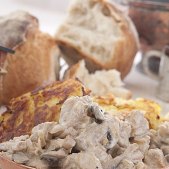 Телятина с шампиньонами