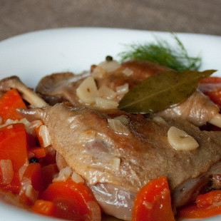 Тушеные утиные ножки