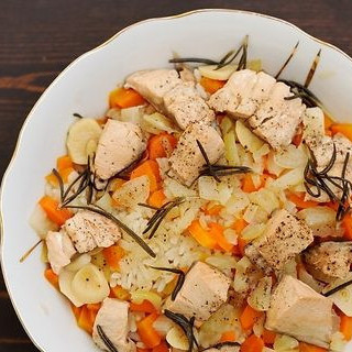 Рыба с овощами на пару