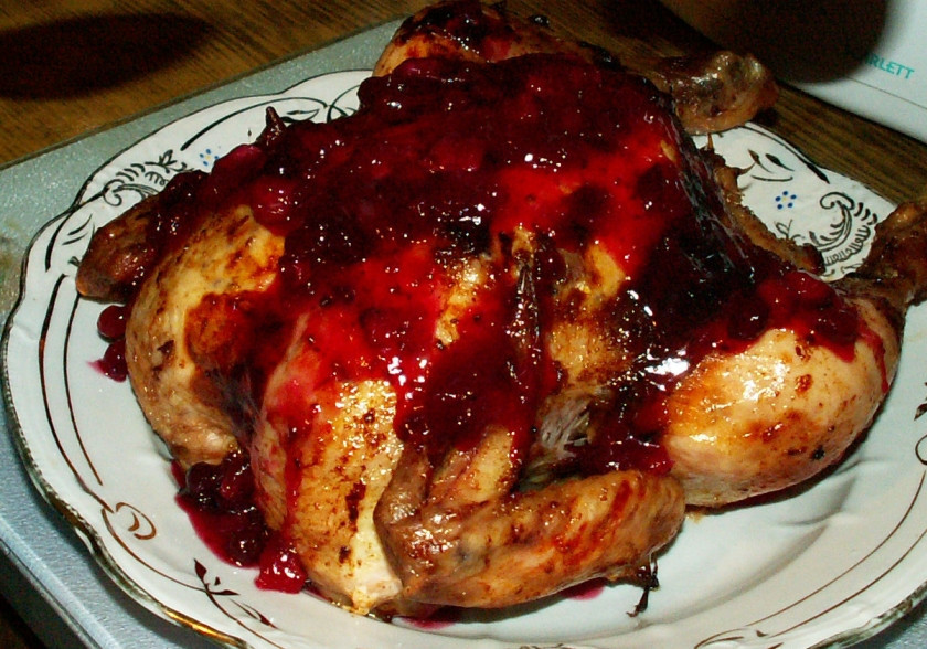 1. Этап. Клюквенный соус с апельсинами: Готово! Полученным соусом поливаем курицу или индюшку! Приятного аппетита!