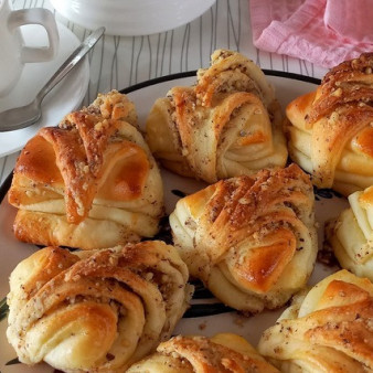 Булочки с орехами