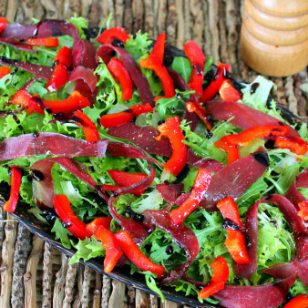 Салат с вяленым мясом