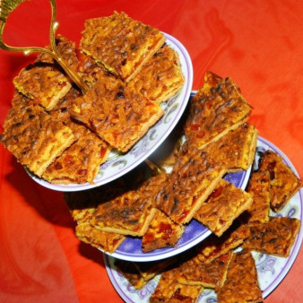 Песочный пирог с малиновой начинкой