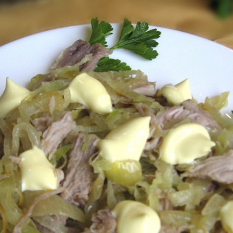 Салат из редьки с мясом