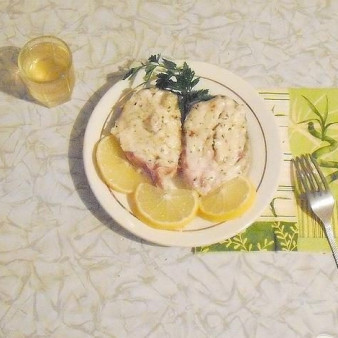 Кефаль под майонезом