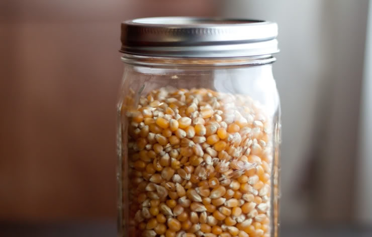 1. Этап. Домашний попкорн: и кукурузу.