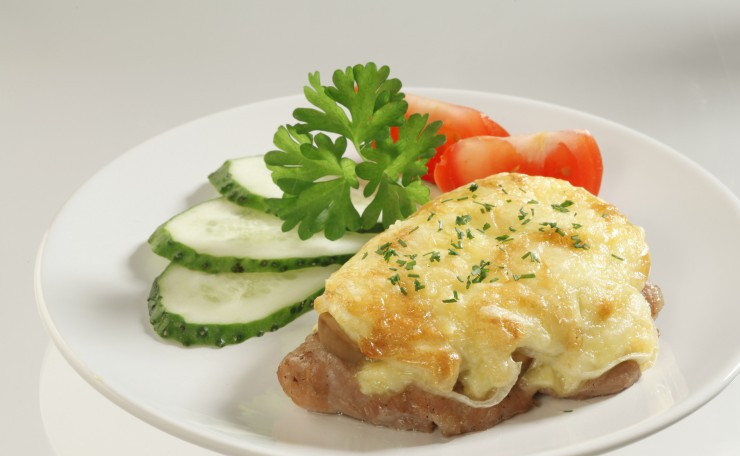 1. Этап. Мясо с сыром в мультиварке: Готово! Приятного аппетита!