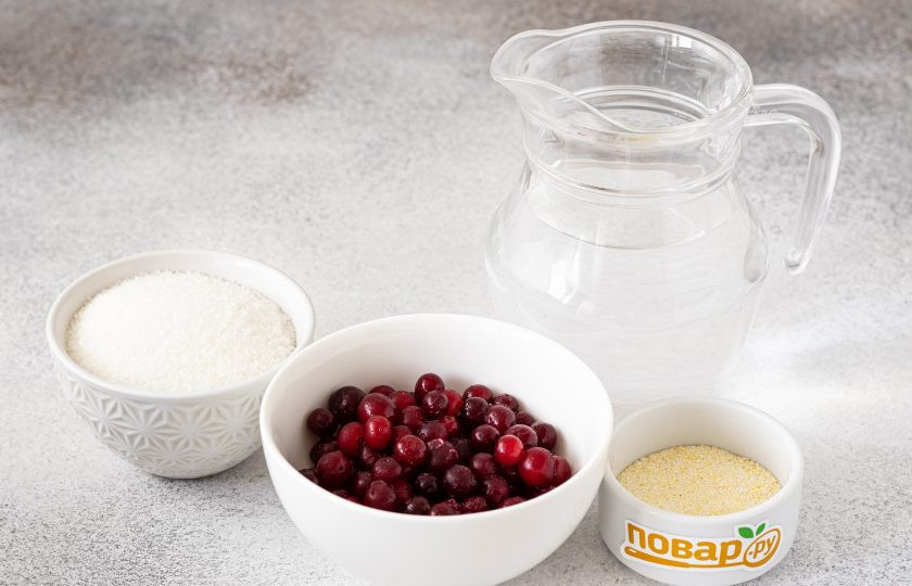 1. Этап. Клюквенный мусс с манкой: Подготовьте все ингредиенты.