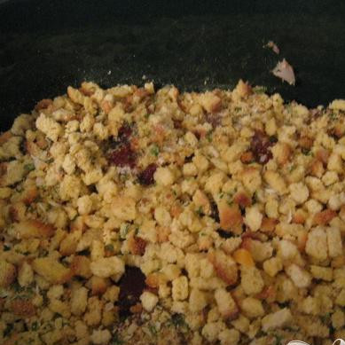 1. Этап. Пюре из индейки: Затем, сухари.