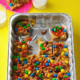 Trail Mix Blondie Bars