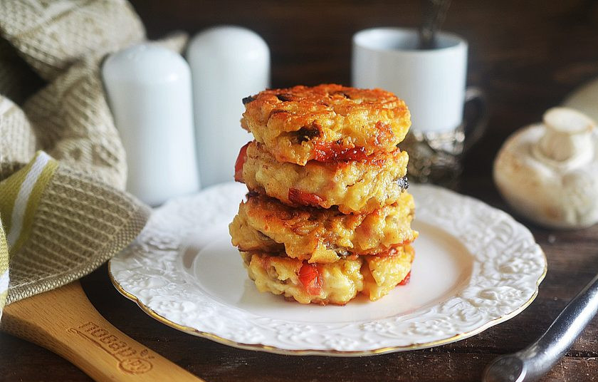 1. Этап. Сырники с беконом и грибами: 6. Приятного аппетита!