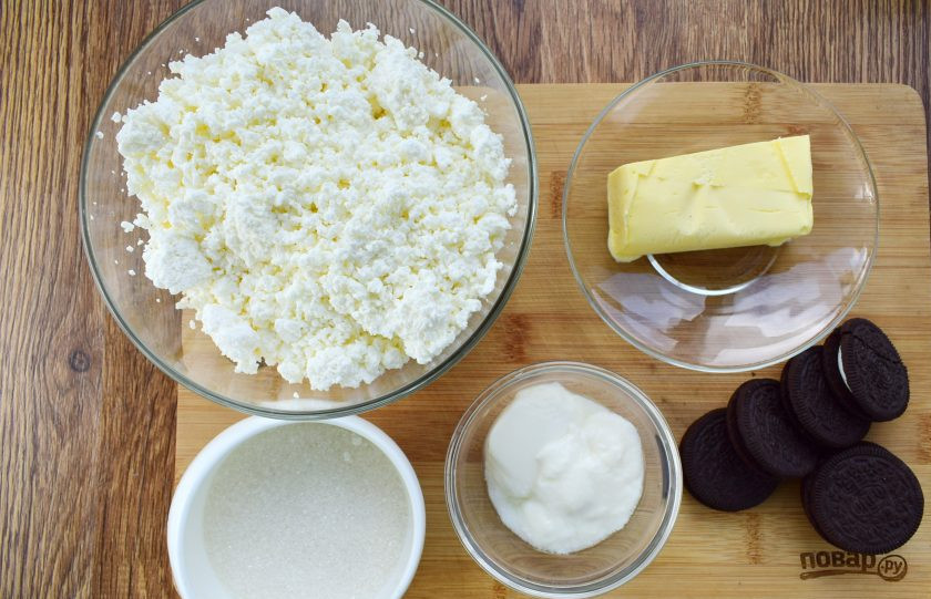 1. Этап. Пасха с печеньем Орео: Подготовьте необходимые ингредиенты.