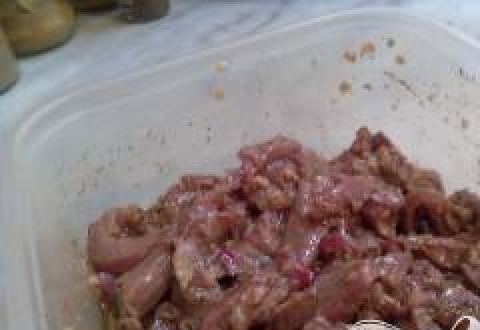 1. Этап. Арабский сэндвич: Тщательно перемешиваем.