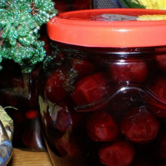 Вишня в сиропе на зиму