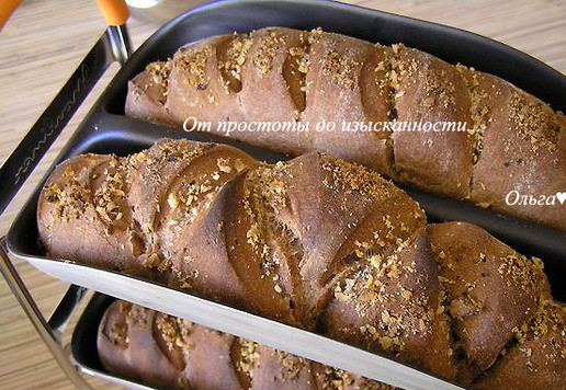 1. Этап. Багеты с шоколадом и миндалём: Аккуратно выньте багеты из подставки, заверните в полотенце.