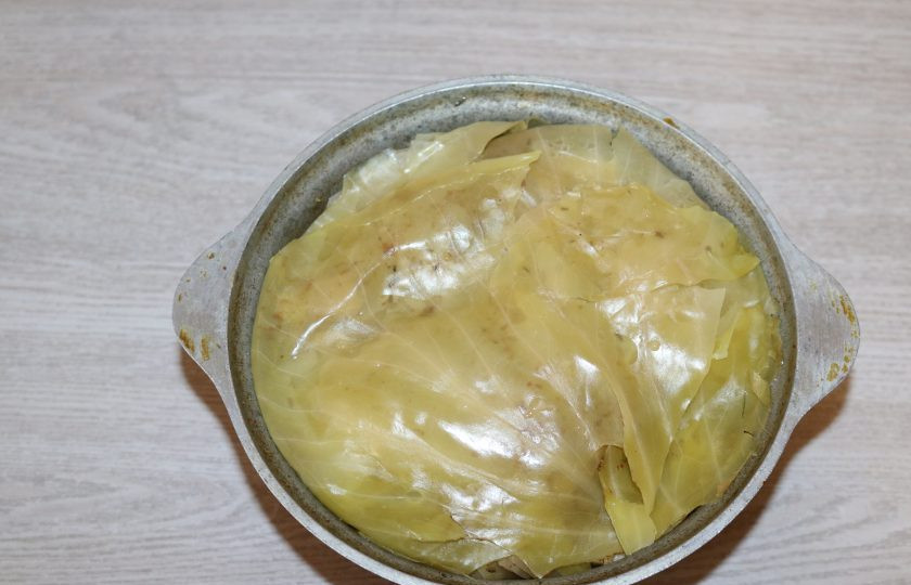 1. Этап. Басма: Готовьте на маленьком огне 1 час 40 минут. Выключите огонь, оставьте постоять 20 минут.