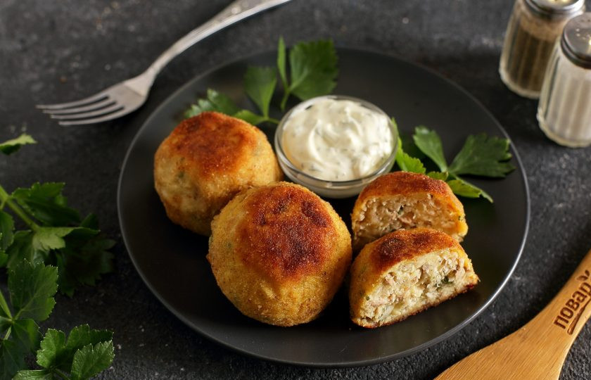 1. Этап. Фишкейки: Подавайте фишкейки самостоятельно с любым любимым соусом. Приятного аппетита!