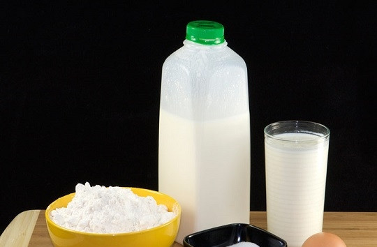 1. Этап. Блины обыкновенные: 1. Список ингредиентов, необходимых, чтобы приготовить блины обыкновенные в домашних условиях довольно прост.