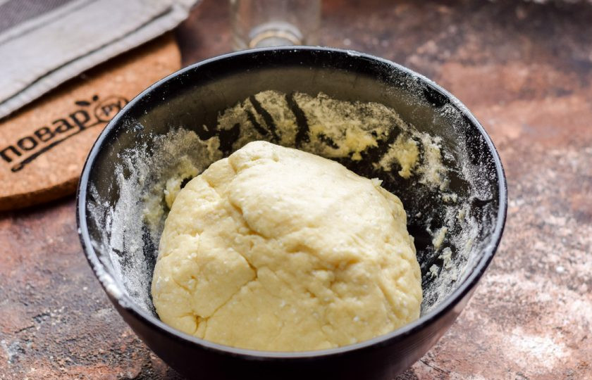 1. Этап. Творожное печенье с апельсином: Замесите мягкое и нежное тесто.