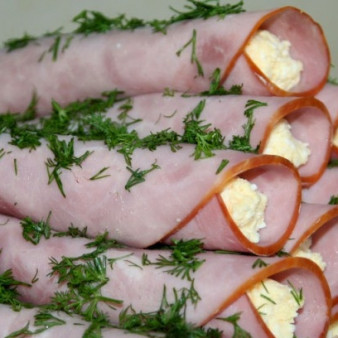 Рулетики с чесноком