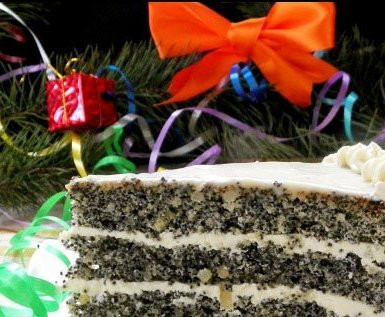 1. Этап. Торт исключительный: 6. Верхушку украшаем, как вам нравится. Например, можно полить растопленным белым шоколадом, чтоб вышла глазурь. Удачи!