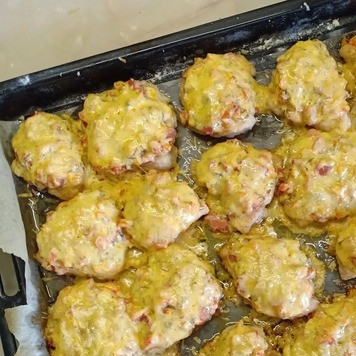 1. Этап. Куриные грудки под сырно-овощной шубкой: Приятного аппетита!