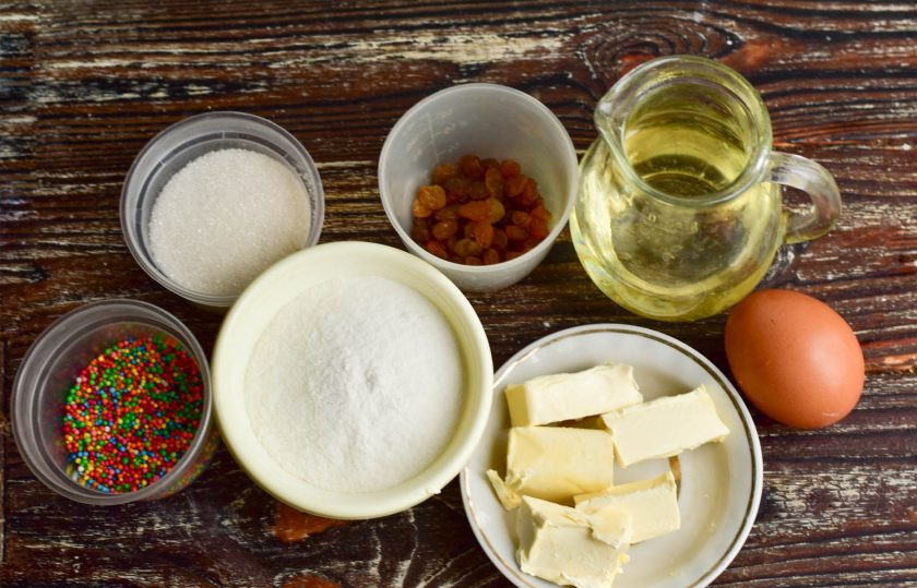 1. Этап. Капкейки без глютена: Подготовьте ингредиенты.