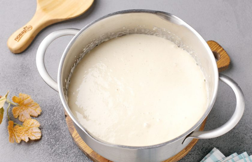 1. Этап. Оладьи Как в школе: Вот так выглядит тесто спустя указанное время.