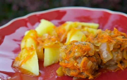 1. Этап. Подлива к тефтелям: Подайте тефтели в подливе горячими, с любым гарниром по вкусу. Приятного аппетита!