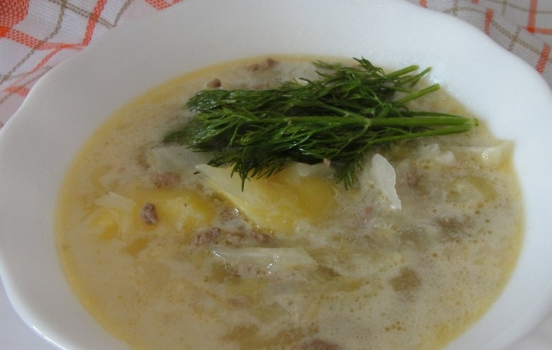 1. Этап. Быстрый супчик: 6. Когда все будет готово, добавим сметану и специи по вкусу, еще раз доведем до кипения и снимаем с огня. Готово! Приятного аппетита!