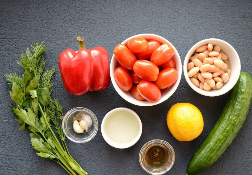 1. Этап. Постный гаспачо: Подготовьте все ингредиенты.