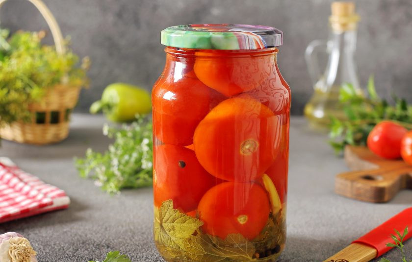 Маринованные помидоры с кинзой 1. Этап. Маринованные помидоры с кинзой: Маринованные помидоры с кинзой готовы. Приятного аппетита!