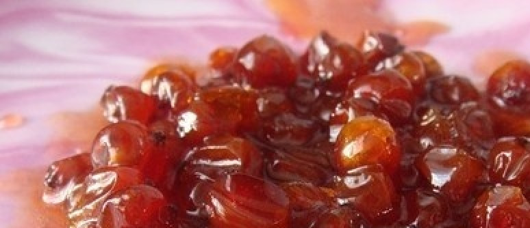 1. Этап. Варенье из лесной рябины: 3. На следующий день доводим наше варенье до кипения и томим на медленном огне не более 20 минут. Вот таким оно должно выглядеть, а густота зависит от количества сахара.