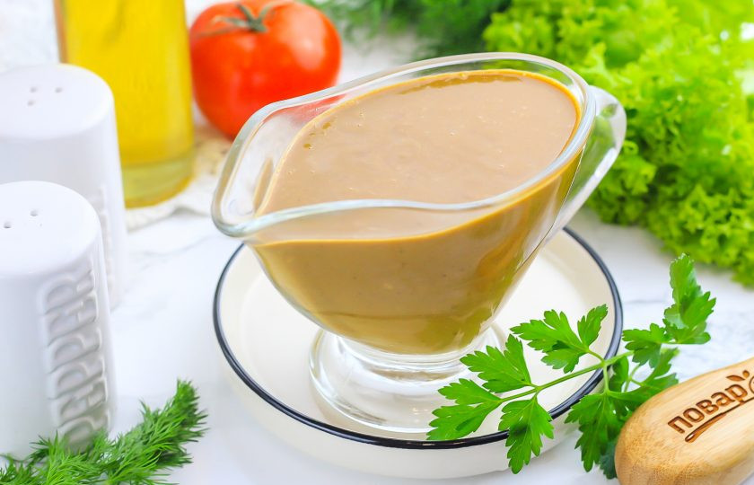 1. Этап. Горчично-соевый соус: Перелейте соус в пиалу, креманку или соусник и подайте к столу охлажденным.