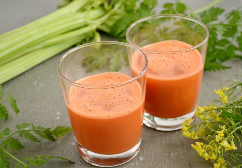 1. Этап. Сок из сельдерея и моркови: Сок из сельдерея и моркови готов!