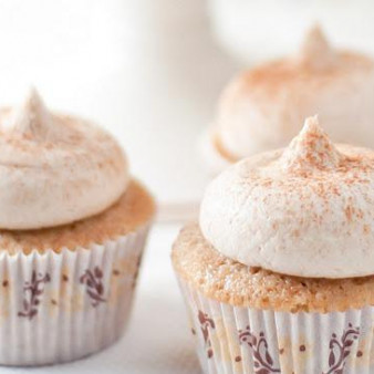 Пряные капкейки с глазурью