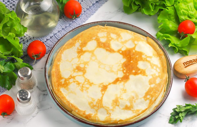 1. Этап. Блинчики с сыром и беконом: Таким же образом приготовьте и остальные блинчики, выкладывая их стопкой на тарелку или блюдо.