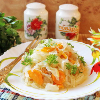 Тушеная капуста без томатной пасты