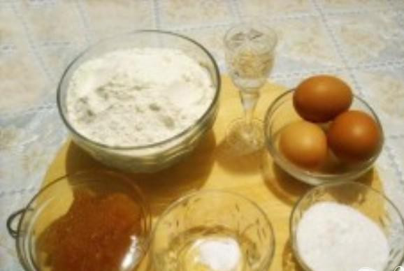 1. Этап. Чак-чак: 1. Подготавливаем все продукты и ингредиенты. Теперь вы будете знать - как приготовить настоящий чак чак.