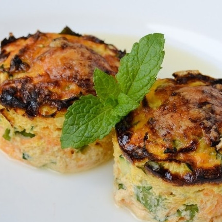 1. Этап. Овощные маффины: 9. Выпекайте овощные маффины в разогретой до 180 градусов духовке в течение 25-30 минут. Приятного аппетита!