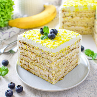 Торт «Молочная девочка» с бананами