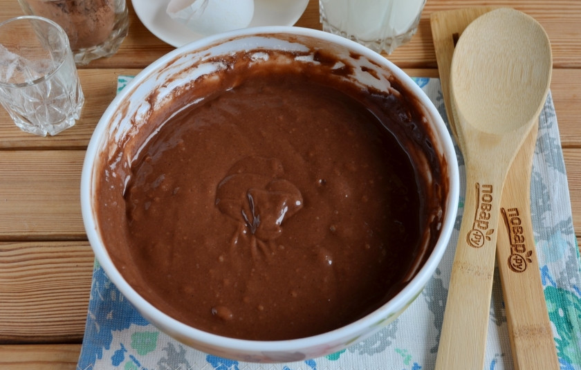 1. Этап. Быстрый шоколадный торт: Тесто должно быть однородным, без комочков.