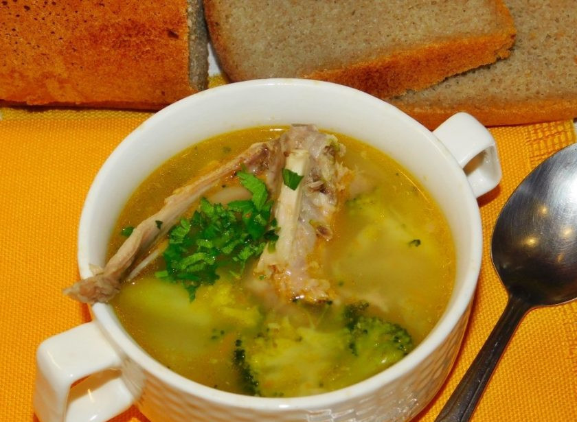 1. Этап. Суп из кролика с брокколи: Подавайте непременно горячим. Приятного аппетита!