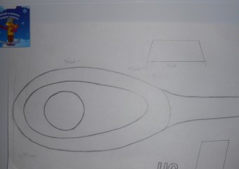 1. Этап. Торт Вертолет: 2. Пока выпекаются коржи не теряем время - делаем бумажные заготовки. Рисуем форму вертолета.