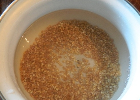 1. Этап. Бидай коже: Заливаем водой и варим до готовности. Примерно час или чуть больше на варку уйдет.