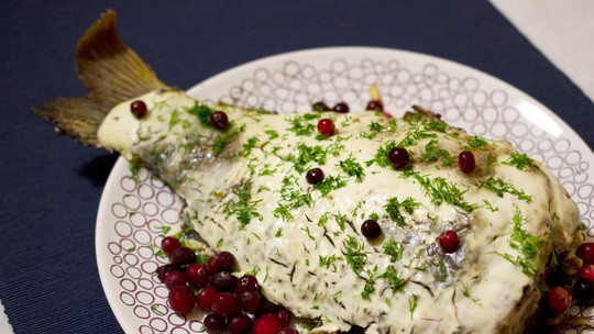 1. Этап. Рыба начиненная кашей: 7. Вот такое аппетитное и очень вкусное блюдо получается. При желании можно украсить его овощами или свежей зеленью, например. Угощайтесь!