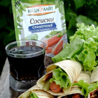 Лепёшка-гриль с сосиской и картофелем