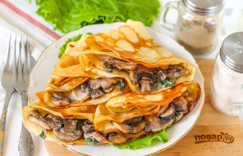 1. Этап. Блины с грибами и сливочным соусом: Блинчики готовы. Подавайте к столу горячими.